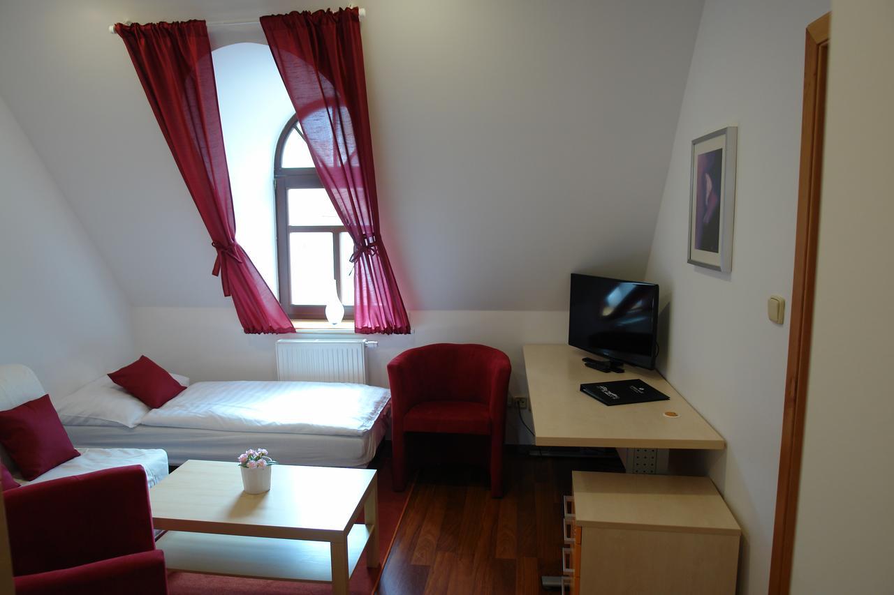 Hotel Strelnice Teplice nad Metují Εξωτερικό φωτογραφία